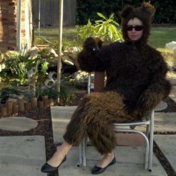 welcome to my closet. - Picture 1 of 1